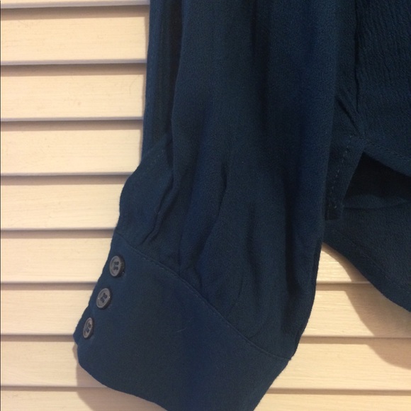 Teal Blouse - Picture 3 of 6